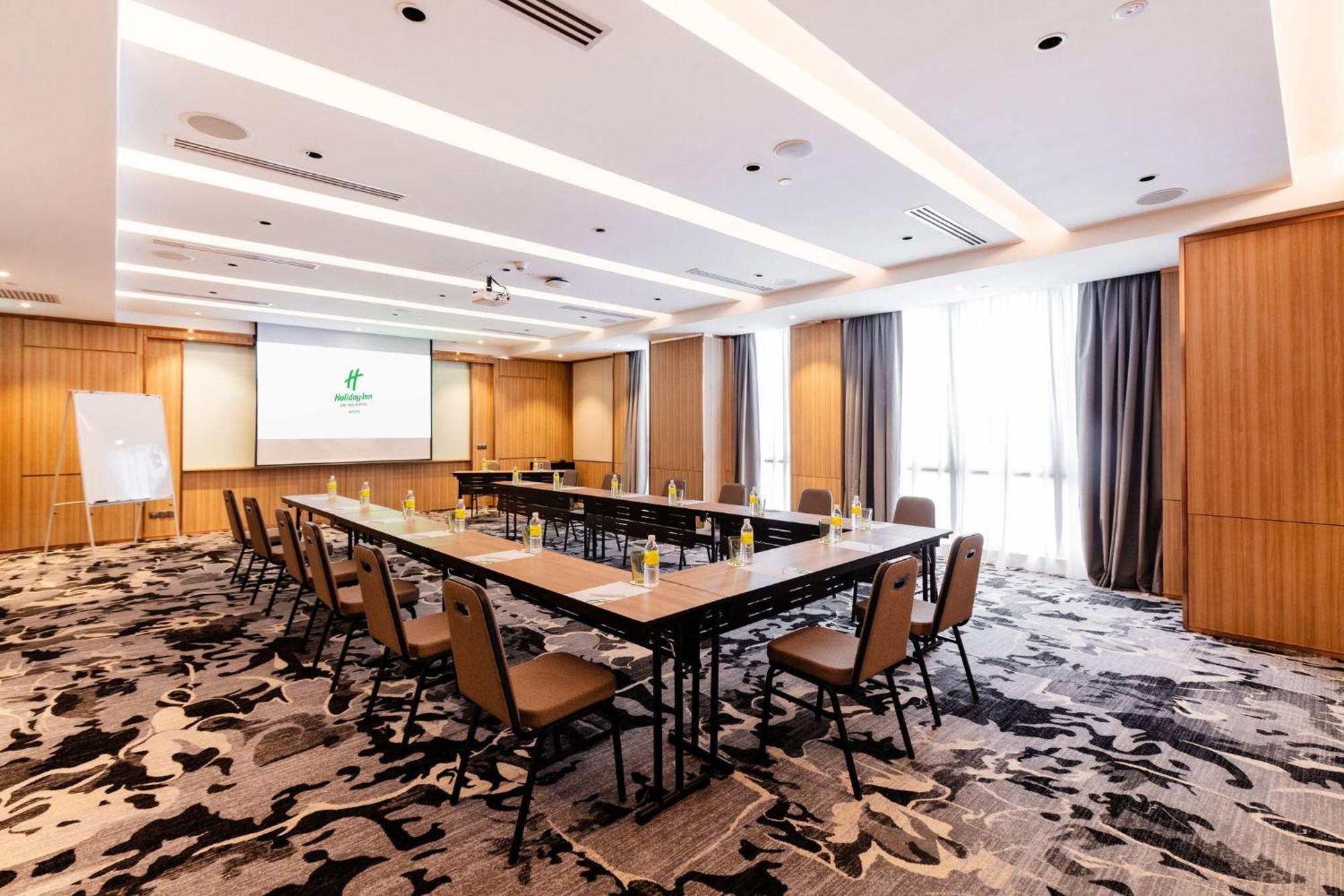 Holiday Inn Sepang - Airport Exterior foto